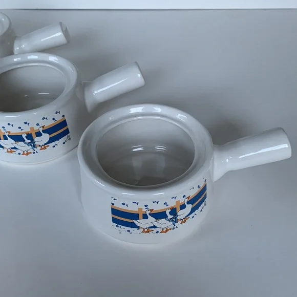 Set of Blue Ribbon Duck/Goose Soup Bowls - Picture 3 of 7